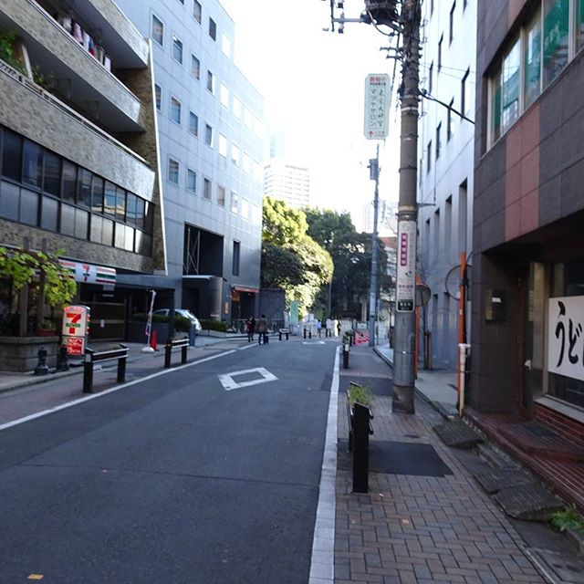 #東京散歩 とりあえず #飯田橋 来たから… 例の #縁結び #スポット へ行きますかね？ #散歩 #東京 #tokyo
