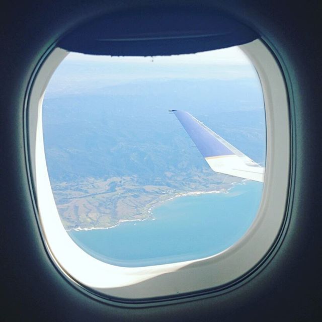 #海外旅行初心者の旅 018 サンフランシスコ上空らへんかな？飛行機らしい景色をアップしてみたよ。飛行機乗りっぱなしで疲れたわ。飛行機ってわりとうるさくて眠れないよね。…ロスアンゼルス遠いっす。 #losangeles